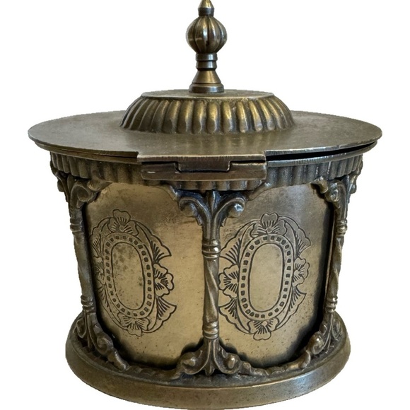 Vintage Brass Bucket with Removable Biscuit Tea Caddy - Picture 1 of 16